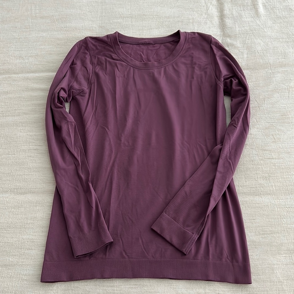 Lululemon top